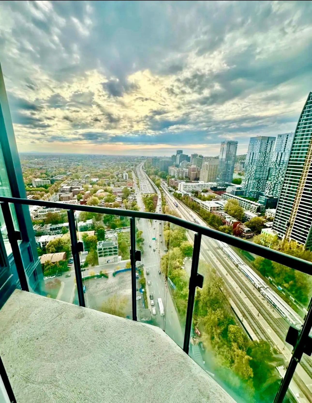 Spectacular Skyline Views - Downtown Montreal - Luxury Condo & Penthouse ห้อง รูปภาพ